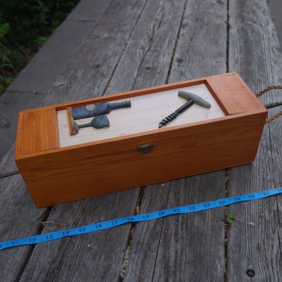 Wood Wine Bottle Carrying Box w/ Rope Handle with Corkscrew & Wine Bottle Design - Picture 5 of 16
